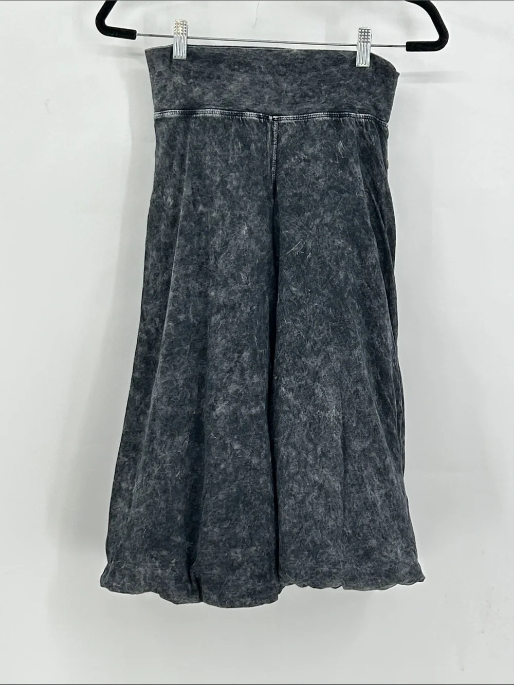T PARTY Mineral Acid Wash Cropped Ballon Leg Leggings Size Small